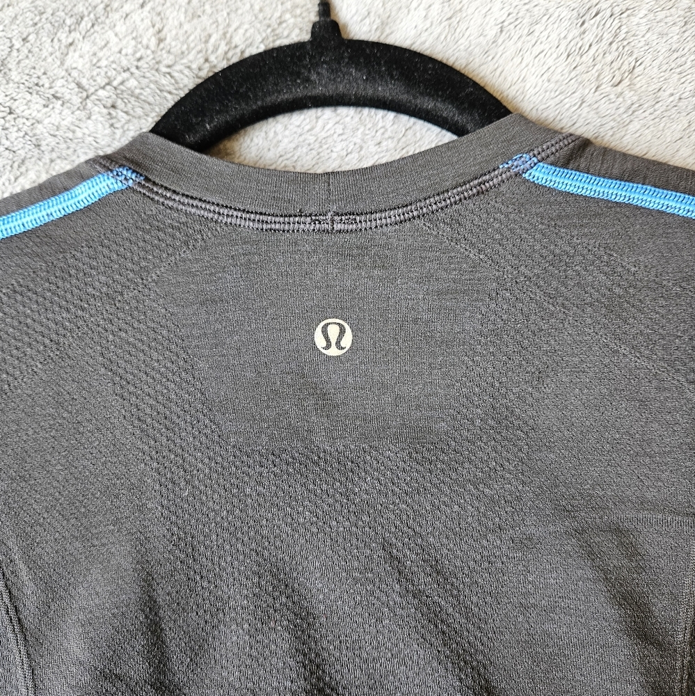 Lululemon Metal Vent